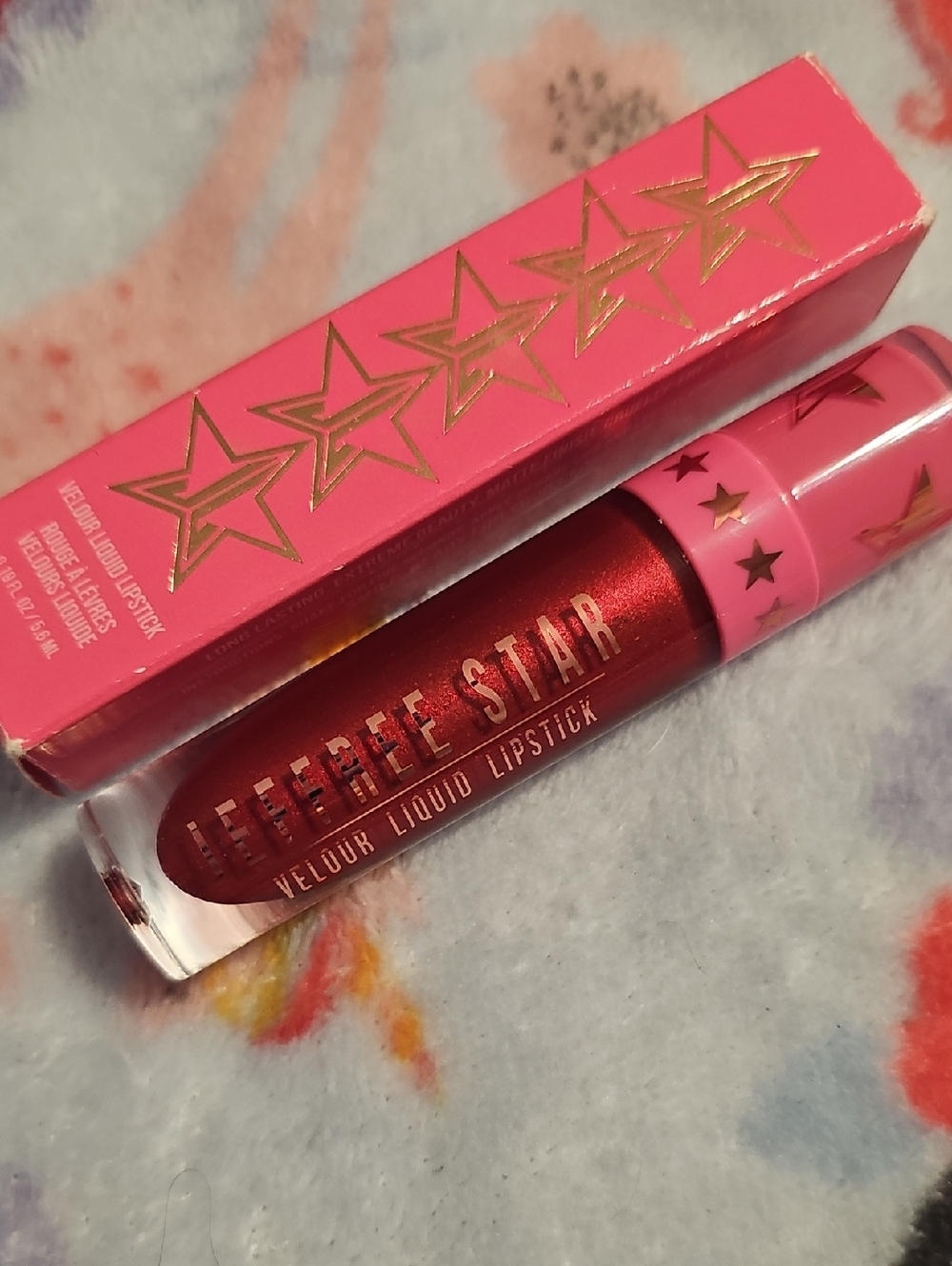 Jeffree Star Velour Liquid Lipstick - True Red in Pink-Accent Tube